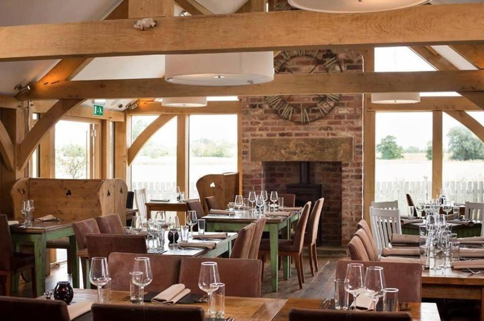 The Pig Inn Snaith Exterior photo
